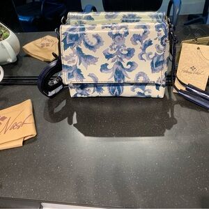 NWT. Patricia Nash Blue and White Floral Crossbody Bag.
